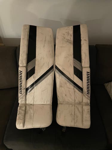 35" Warrior Ritual G5 Goalie Leg Pads