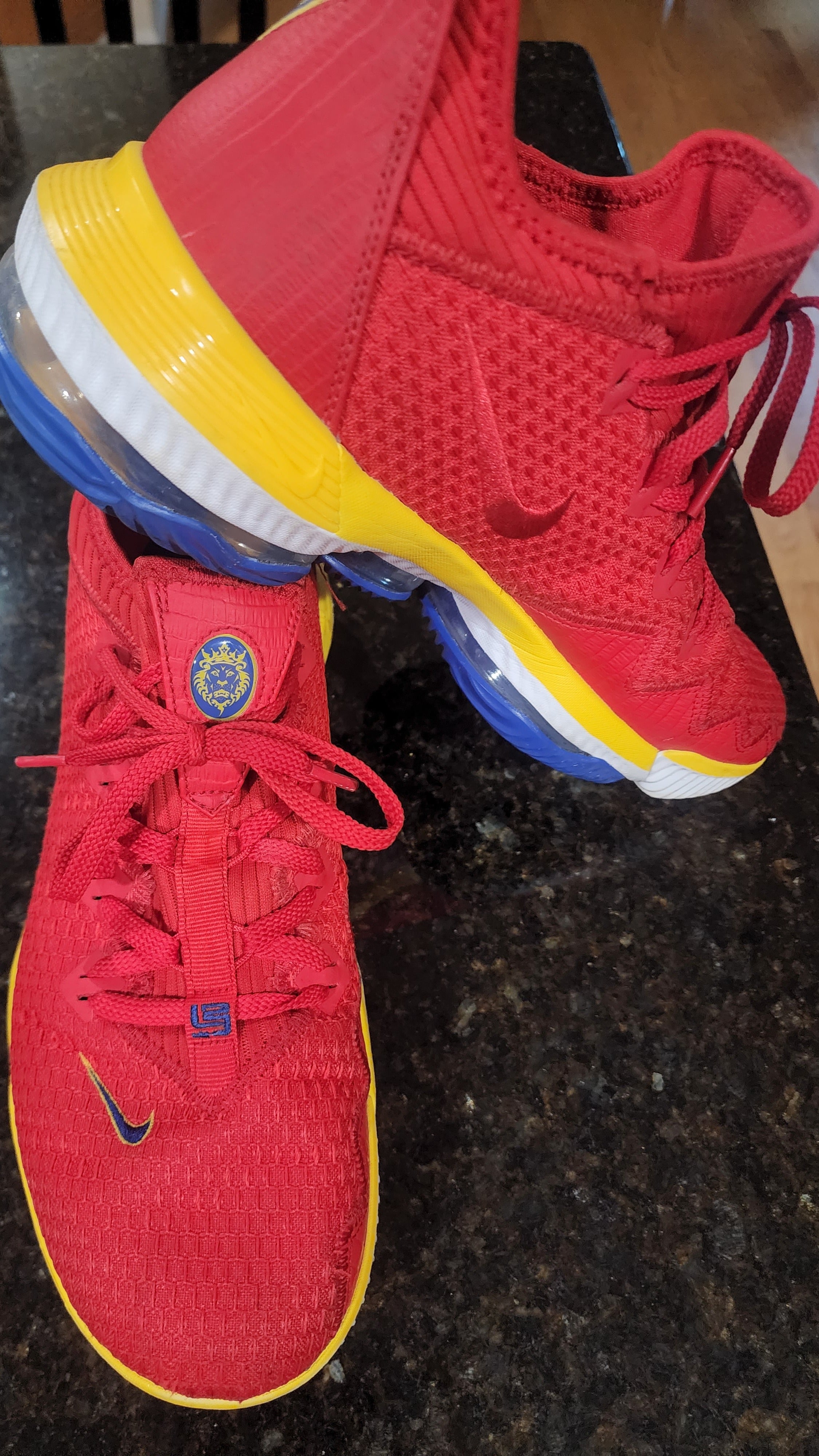 nike lebron 16 low on feet