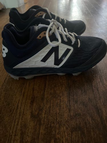 New Balance Molded Baseball Cleats