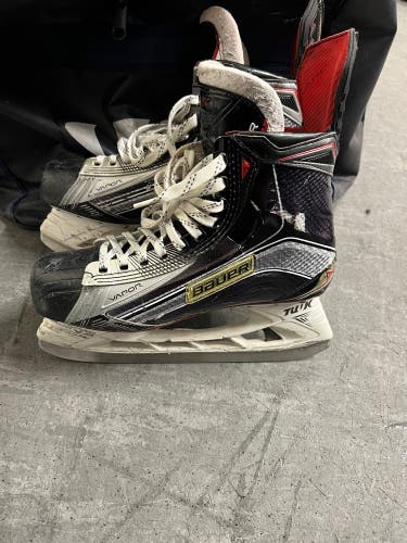Senior Bauer Regular Width Pro Stock Size 8.5 Vapor 1X Hockey Skates
