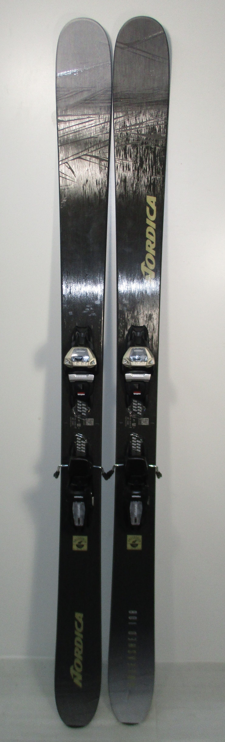 2023 Used Nordica Unleashed 108 186cm Skis With Marker Griffon Bindings (SY1103)