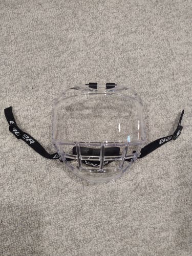 Bauer Concept 3 Full Shield Size Junior