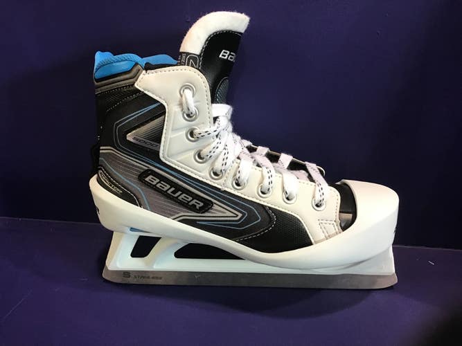 Junior New Bauer Reactor 5000 Hockey Goalie Skates Regular Width Size 4.5