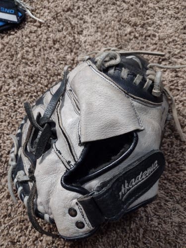 Used Akadema Right Hand Throw Catcher's AGC 98 Baseball Glove 32"