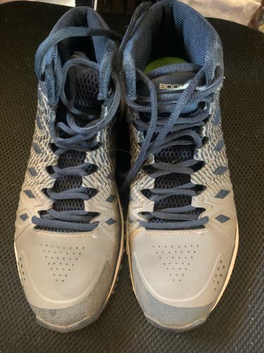 EUC Men's Boombah Squadron Turfs - Mids - Navy/Gray - Size 8.5