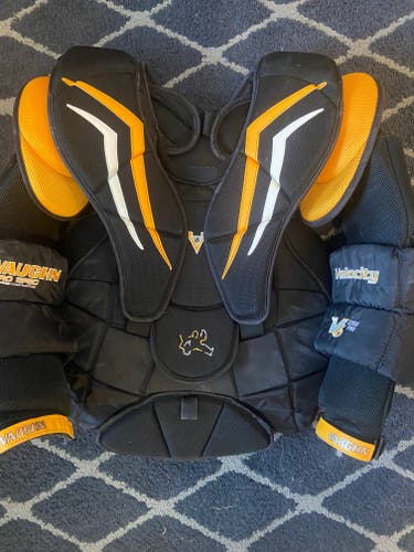 Used XL Vaughn Velocity V6 Goalie Chest Protector