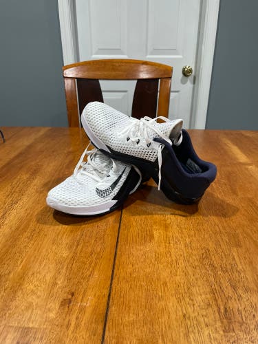 White Men's Size Men's 10.5 (W 11.5) Nike Shoes