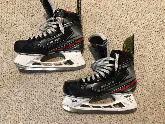 Senior Bauer Vapor X2.9 Hockey Skates Size 8.5 Fit 2 Used