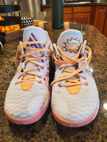 Used Men's Size 9.5 (Women's 10.5) Nike Giannis immortality "smoothies " Shoes