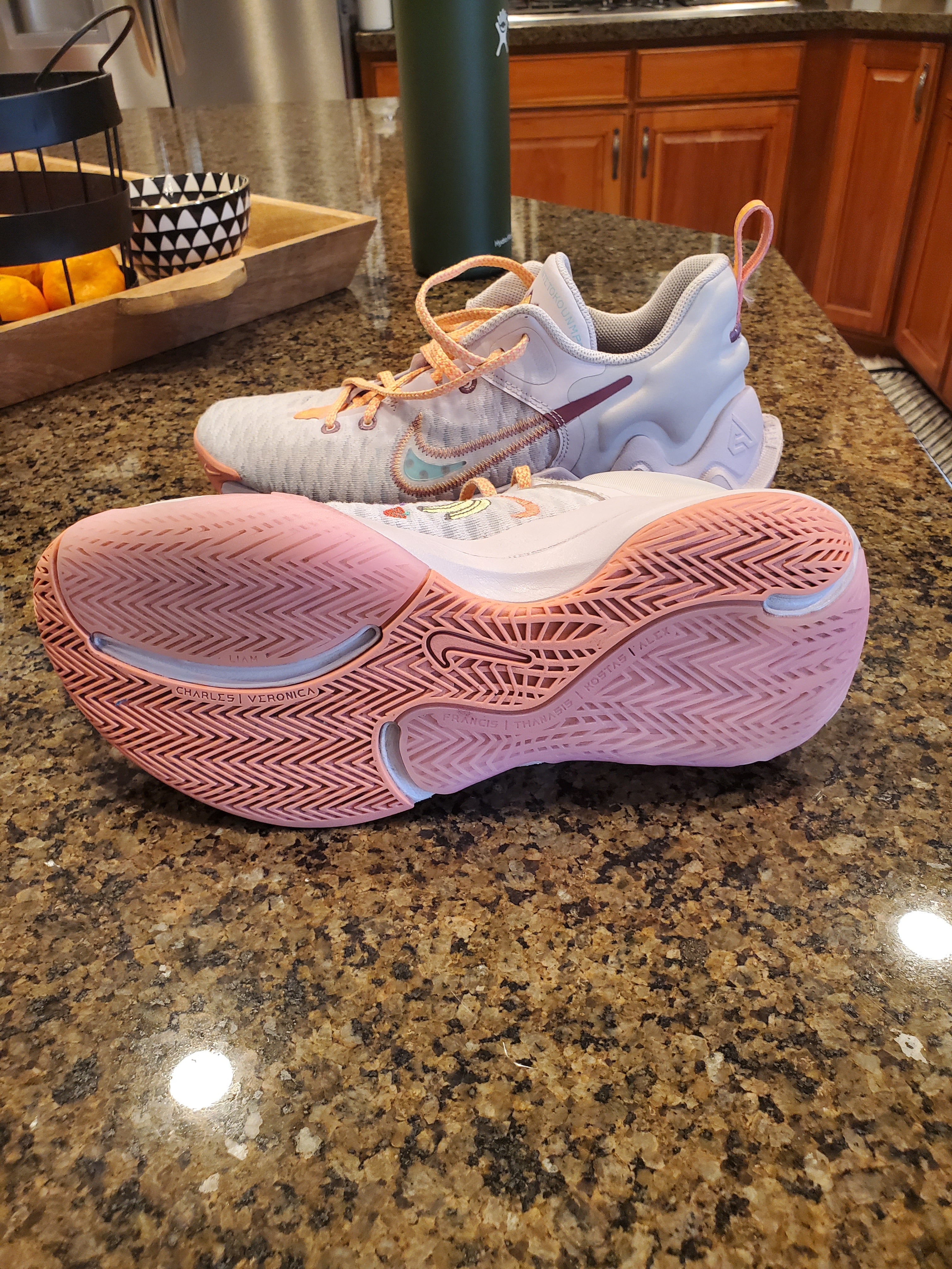 smoothie basketball shoes