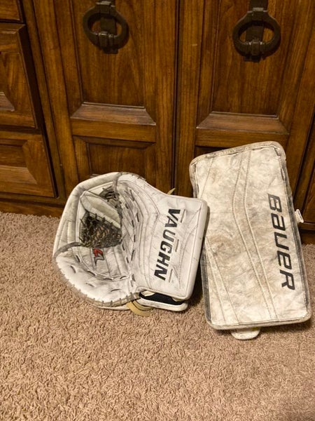 Bauer blocker vaughn glove set