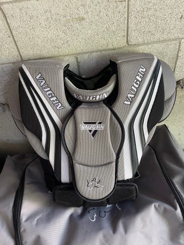 Used Large Vaughn  Ventus SLR Pro Carbon Goalie Chest Protector