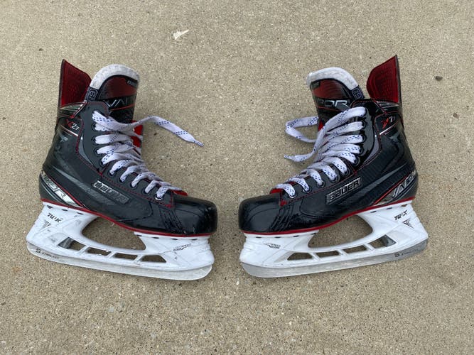 Senior Used Bauer Vapor X2.7 Hockey Skates Regular Width Size 8