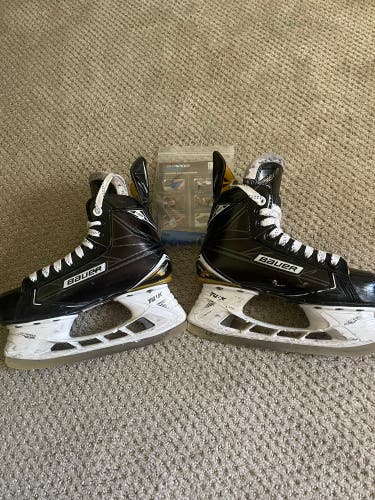 Used Bauer Regular Width  Size 3.5 Supreme s180 Hockey Skates