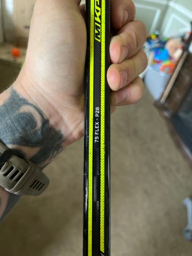 Senior Left Hand P28  Super Tacks AS3 Pro Hockey Stick