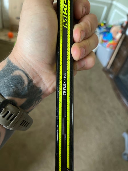 Senior Left Hand P28 Super Tacks AS3 Pro Hockey Stick
