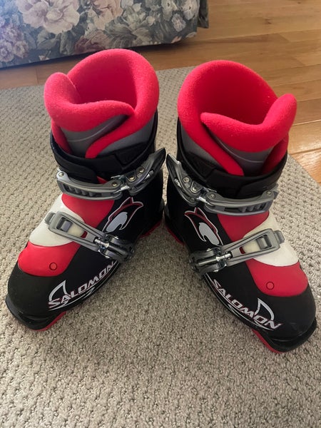 Mondo 18.0 Kid's All Mountain Soft Flex Ski Boots + K2 Omni Jr. Skis