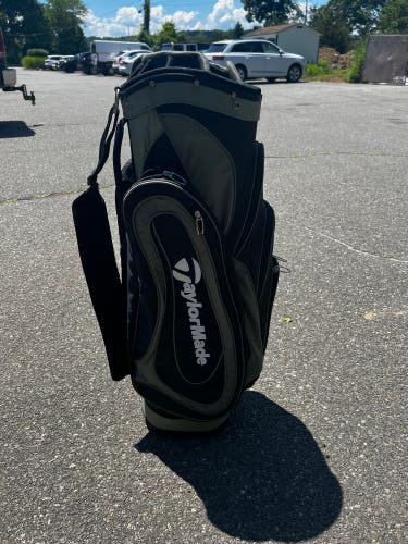 Unisex TaylorMade Carry Bag (Gray & Green)