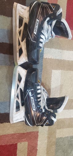 Junior Used Bauer Supreme 1S Hockey Goalie Skates Regular Width Size 3.5