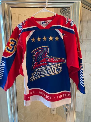 Game weight Kelly Cup Champion Florida Everblades military themed jersey… youth XL