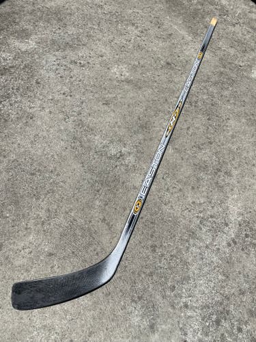 Original Easton Synergy - LH Lidstrom 85flex