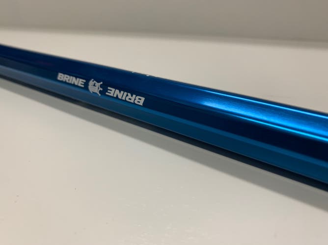 Brine Swizzbeat Men's Attack Shaft 30" - Blue/White - Brand New!!!