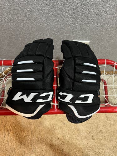 CCM 13" Tacks 4R2 Gloves