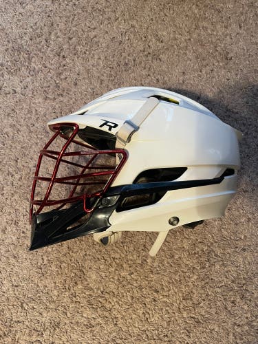 Cascade R adult lacrosse helmet