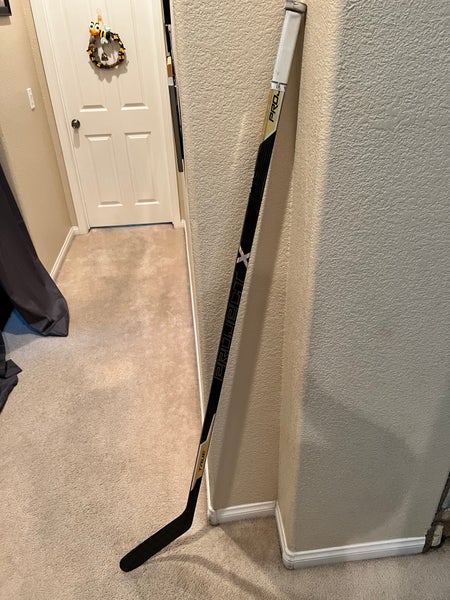 Senior Used Right Handed True Project X Hockey Stick P92M Pro Stock