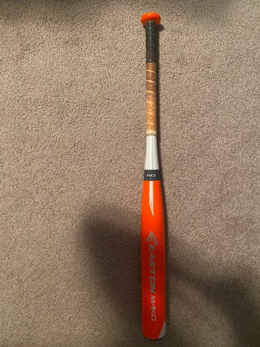 Used USSSA Certified 2013 Easton Composite Mako Bat (-11) 18 oz 29"