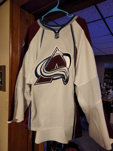 Colorado Avalanche Jersey - White Away - Size 54