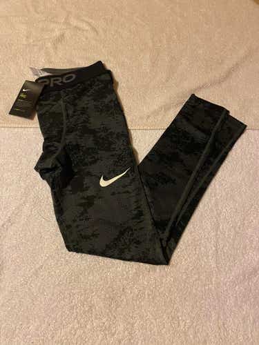 Nike Pro Dri Fit Base Layer Compression Pants and Shirt, Men’s Medium