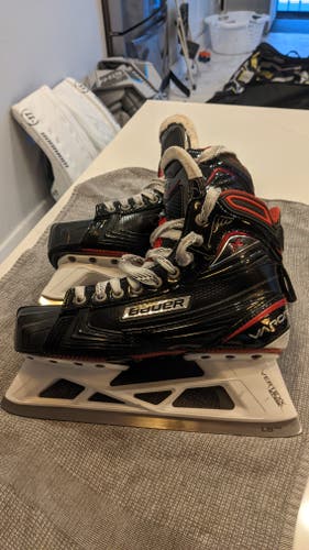 Nearly new Senior Bauer Vapor 1X Pro Hockey Goalie Skates Regular Width Size 7