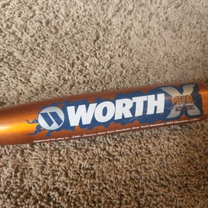 Worth alloy Copperhead Bat (-11) 18 oz 29" A cool looking bat.