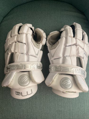 New Player's Maverik 13" M4 Lacrosse Gloves