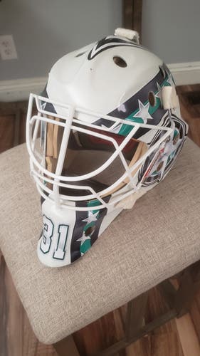 Senior Used Bauer NME 8 Goalie Mask