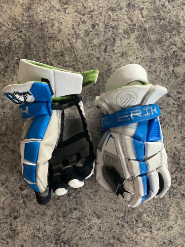 Barton College Maverik M5 Gloves