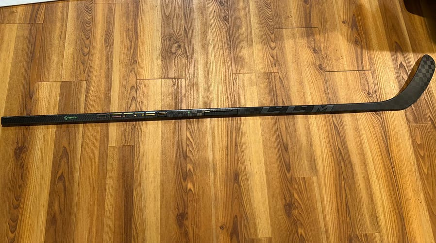 Slightly Used CCM Ribcore Trigger 6 Pro Senior RH 85 flex P88 curve