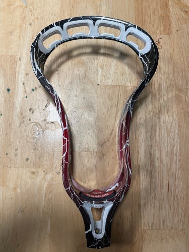 New Unstrung Reebok “Dark Lightning” 10K Head