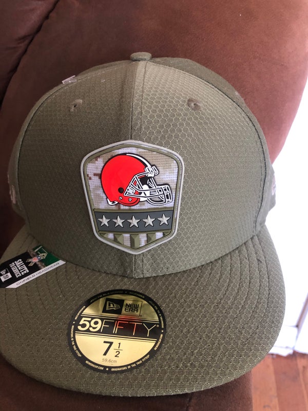 Cleveland Browns New Era 2022 Salute To Service 9FORTY Snapback