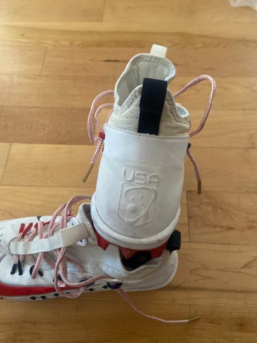 USA Nike Hurrache Cleats