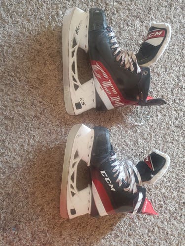 Senior Used CCM JetSpeed FT4 Hockey Skates Regular Width Size 6