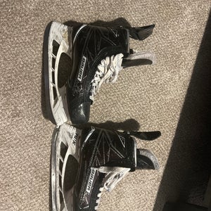 Used Bauer Narrow Width  Size 7.5 Supreme 1S Hockey Skates