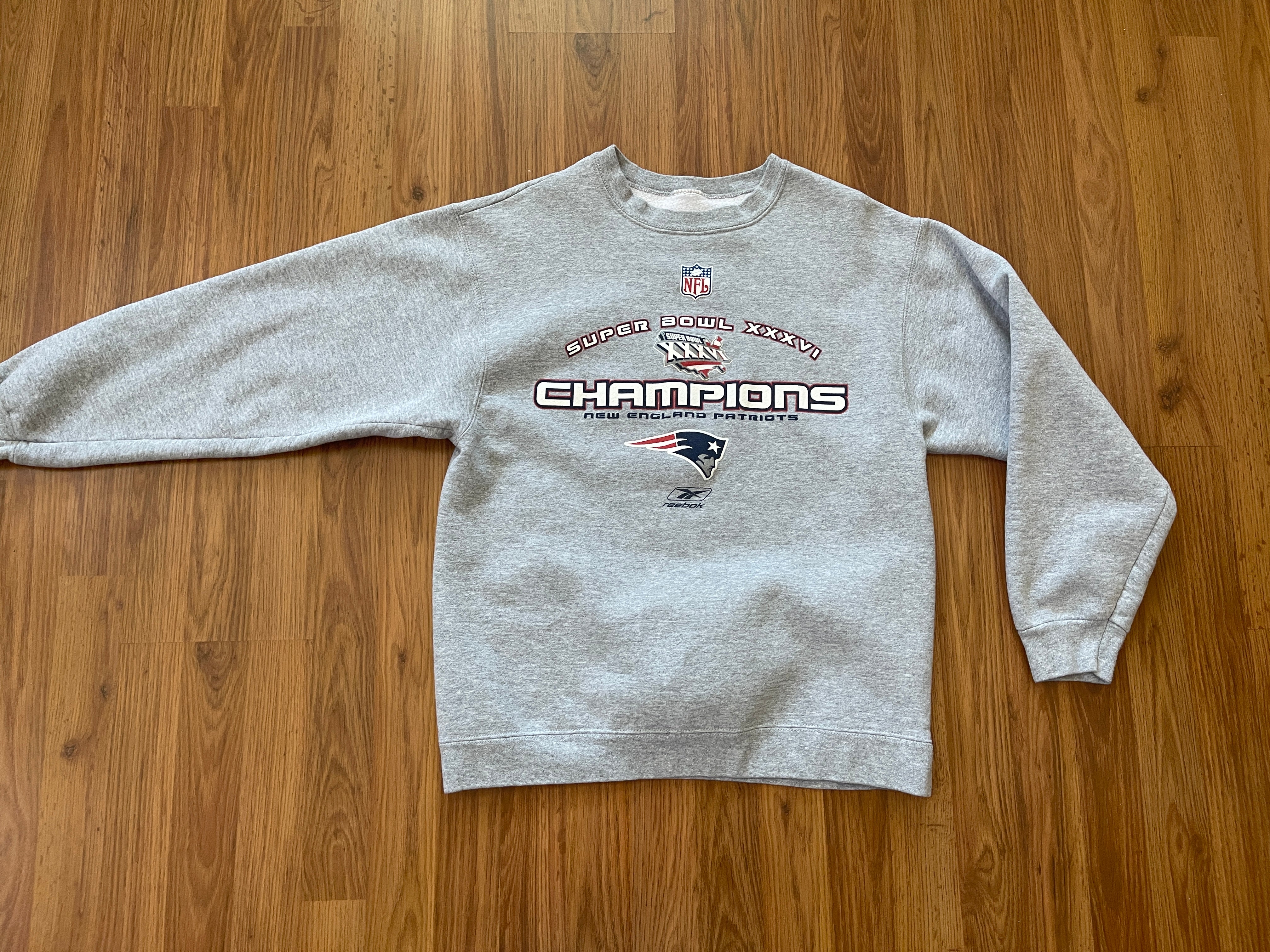 Vintage 00s Cotton Mix Stone Reebok NFL New England Patriots Super Bowl  Champions Sweatshirt - X-Large– Domno Vintage