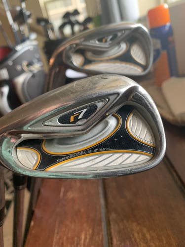 Used Left Hand Regular Flex 8 Pieces R7 Iron Set