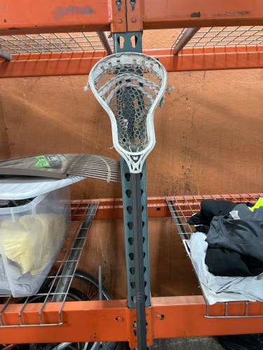 Dragonfly nine lacrosse shaft W Ecd Head (used)