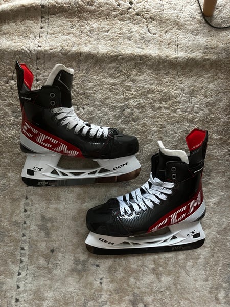 New CCM Pro Stock Size 9.5 JetSpeed FT4 Hockey Skates