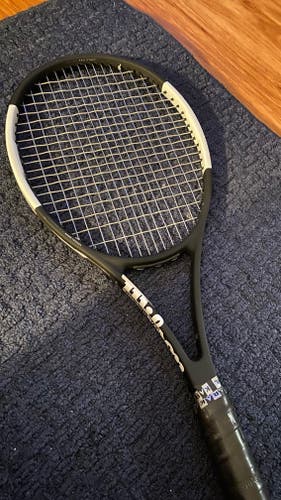Used Men's Wilson PRO STAFF Tennis Racquet