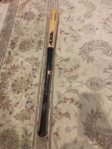Used Axe Pro Hard Maple 271  (-3) 29 oz 32" 271 Bat