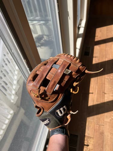 Infield 12" A2000 Baseball Glove